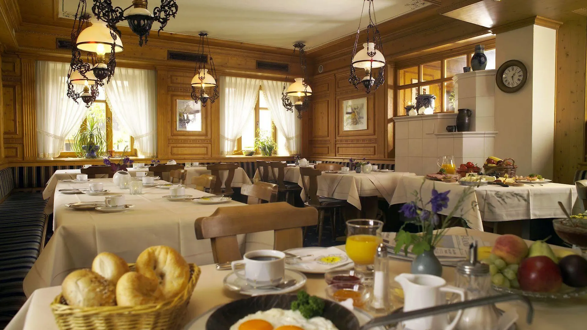 Akzent Hotel Krone Helmstadt